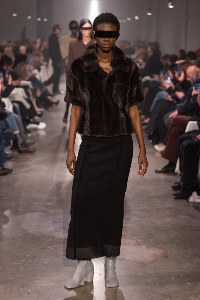 Sartorial Clairvoyance: The MM6 Woman Of Future Sobriety Sartorial Clairvoyance: The MM6 Woman Of Future Sobriety Vanity Teen 虚荣青年 Lifestyle & new faces magazine