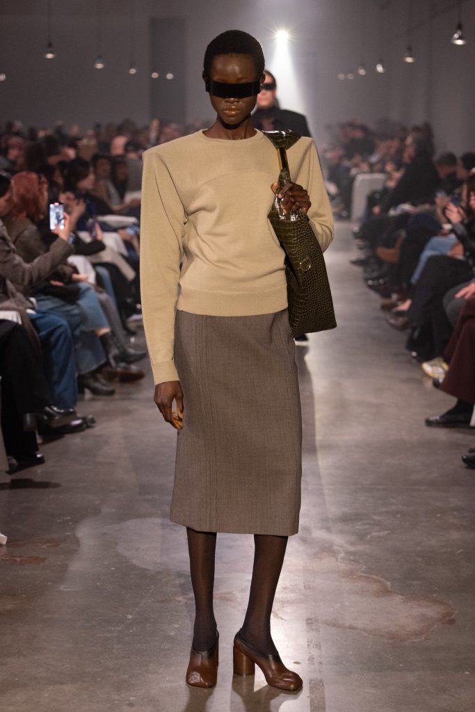 Sartorial Clairvoyance: The MM6 Woman Of Future Sobriety Sartorial Clairvoyance: The MM6 Woman Of Future Sobriety Vanity Teen 虚荣青年 Lifestyle & new faces magazine