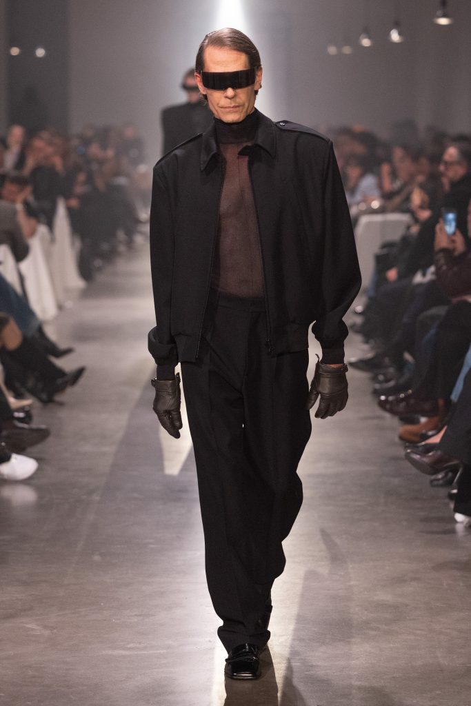 Sartorial Clairvoyance: The MM6 Woman Of Future Sobriety Sartorial Clairvoyance: The MM6 Woman Of Future Sobriety Vanity Teen 虚荣青年 Lifestyle & new faces magazine