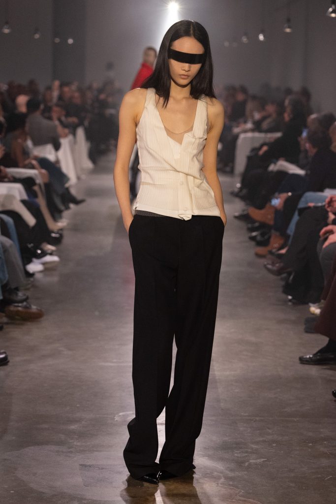 Sartorial Clairvoyance: The MM6 Woman Of Future Sobriety Sartorial Clairvoyance: The MM6 Woman Of Future Sobriety Vanity Teen 虚荣青年 Lifestyle & new faces magazine