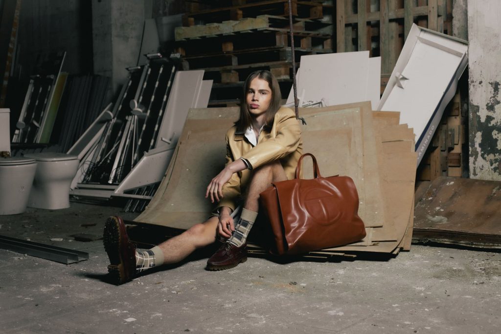 SKIP THE DRESSCODE SKIP THE DRESSCODE Vanity Teen 虚荣青年 Lifestyle & new faces magazine