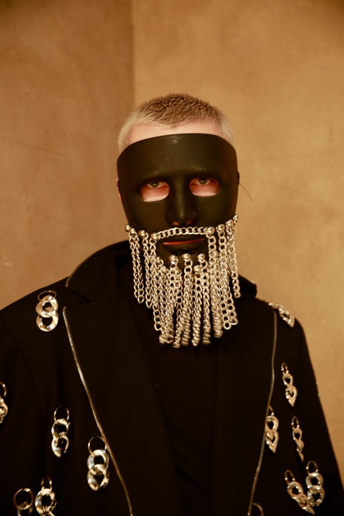 Behind-the-scenes of LEM by Niguriani, captured by Zuzu Valla. Behind-the-scenes of LEM by Niguriani, captured by Zuzu Valla. Vanity Teen 虚荣青年 Lifestyle & new faces magazine