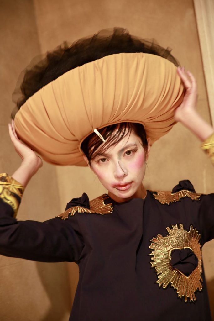 Behind-the-scenes of LEM by Niguriani, captured by Zuzu Valla. Behind-the-scenes of LEM by Niguriani, captured by Zuzu Valla. Vanity Teen 虚荣青年 Lifestyle & new faces magazine