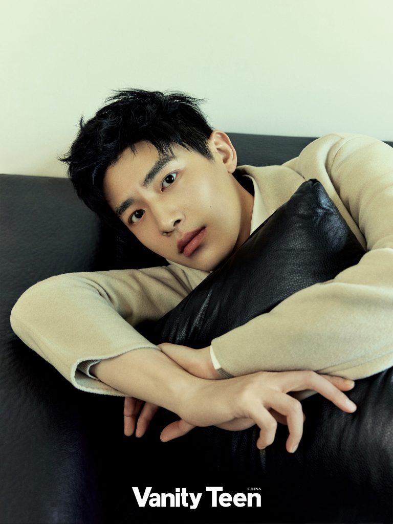 Cover Xin Yunlay Cover Xin Yunlay Vanity Teen 虚荣青年 Lifestyle & new faces magazine