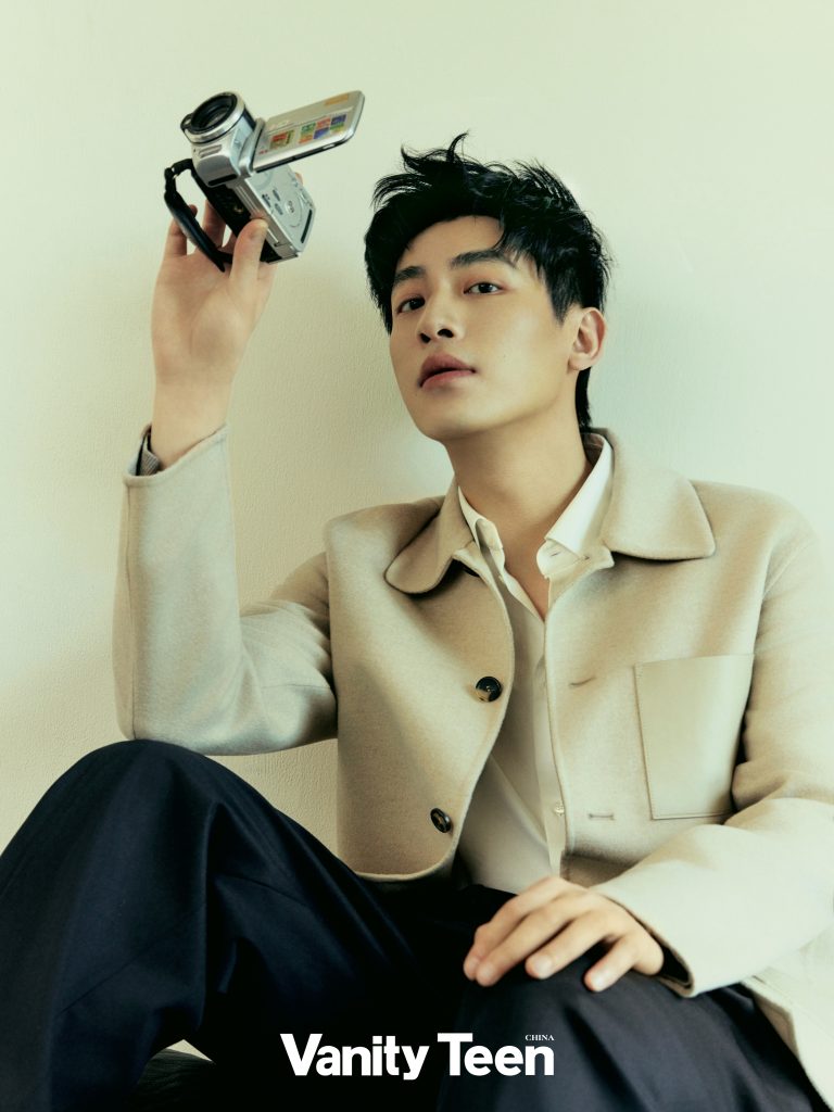 Cover Xin Yunlay Cover Xin Yunlay Vanity Teen 虚荣青年 Lifestyle & new faces magazine