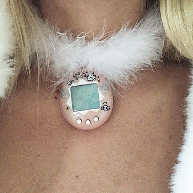 A New Era of Tech Fashion: When Electronics Become Your Fashion Accessories A New Era of Tech Fashion: When Electronics Become Your Fashion Accessories Vanity Teen 虚荣青年 Lifestyle & new faces magazine