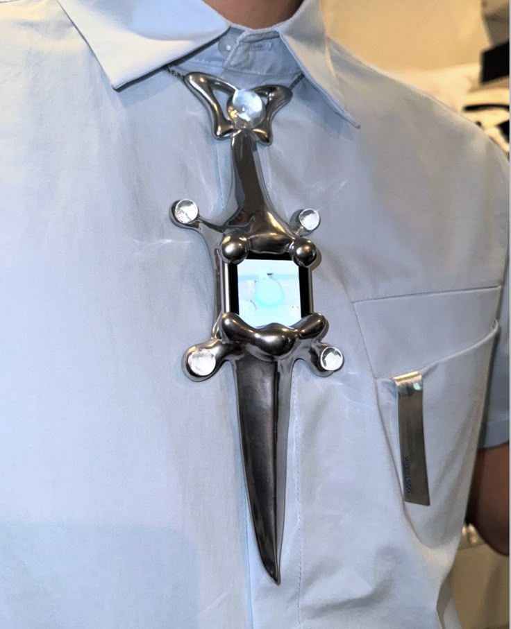 A New Era of Tech Fashion: When Electronics Become Your Fashion Accessories A New Era of Tech Fashion: When Electronics Become Your Fashion Accessories Vanity Teen 虚荣青年 Lifestyle & new faces magazine