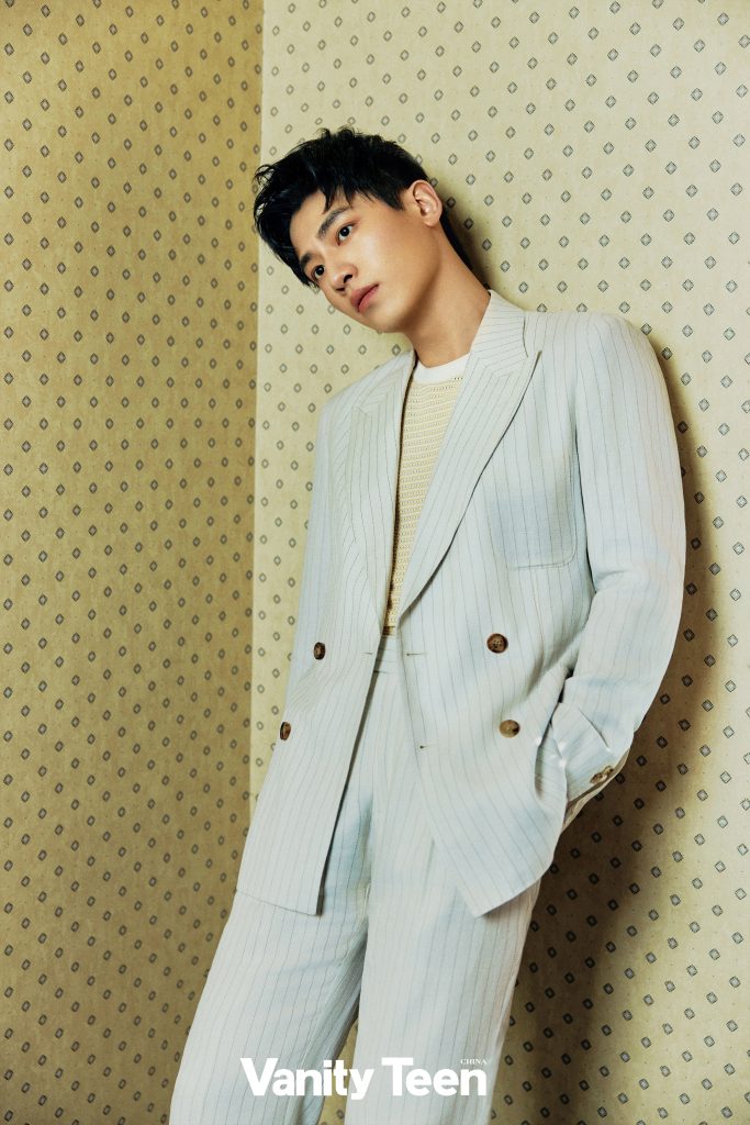 Cover Xin Yunlay Cover Xin Yunlay Vanity Teen 虚荣青年 Lifestyle & new faces magazine