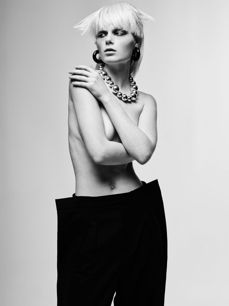 Dark Matter Dark Matter Vanity Teen 虚荣青年 Lifestyle & new faces magazine