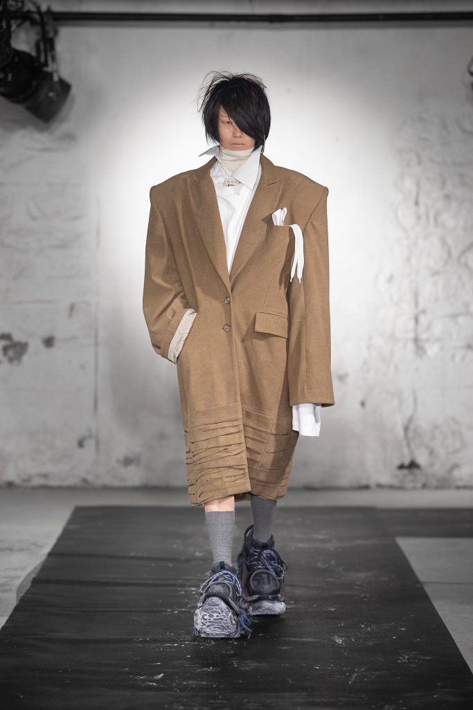 grounds and its “uncanny valley” - A little chat with the founder Mikio Sakabe Vanity Teen 虚荣青年 grounds and its “uncanny valley” - A little chat with the founder Mikio Sakabe grounds and its “uncanny valley” - A little chat with the founder Mikio Sakabe Vanity Teen 虚荣青年