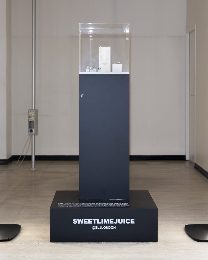 Inside HKFG AW25: Conversations with Hong Kong’s Designers Inside HKFG AW25: Conversations with Hong Kong’s Designers Vanity Teen 虚荣青年 Lifestyle & new faces magazine