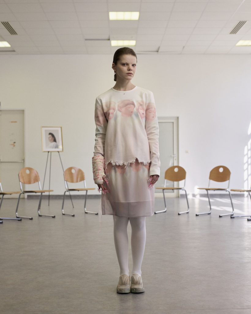 Jenny Fax AW25: The Art of Beautiful Disorder Vanity Teen 虚荣青年 Lifestyle & new faces magazine Jenny Fax AW25: The Art of Beautiful Disorder Jenny Fax AW25: The Art of Beautiful Disorder Vanity Teen 虚荣青年 Lifestyle & new faces magazine