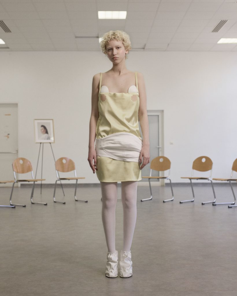 Jenny Fax AW25: The Art of Beautiful Disorder Vanity Teen 虚荣青年 Lifestyle & new faces magazine Jenny Fax AW25: The Art of Beautiful Disorder Jenny Fax AW25: The Art of Beautiful Disorder Vanity Teen 虚荣青年 Lifestyle & new faces magazine