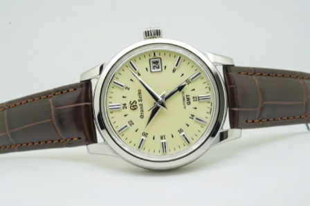 Cartier Leads Surge in Luxury Watch Market, Chrono24 Report Reveals Vanity Teen 虚荣青年 Lifestyle & new faces magazine Cartier Leads Surge in Luxury Watch Market, Chrono24 Report Reveals Cartier Leads Surge in Luxury Watch Market, Chrono24 Report Reveals Vanity Teen 虚荣青年 Lifestyle & new faces magazine