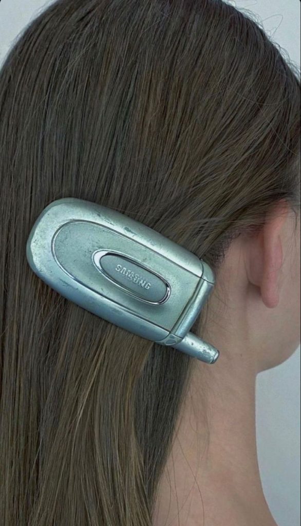 A New Era of Tech Fashion: When Electronics Become Your Fashion Accessories A New Era of Tech Fashion: When Electronics Become Your Fashion Accessories Vanity Teen 虚荣青年 Lifestyle & new faces magazine