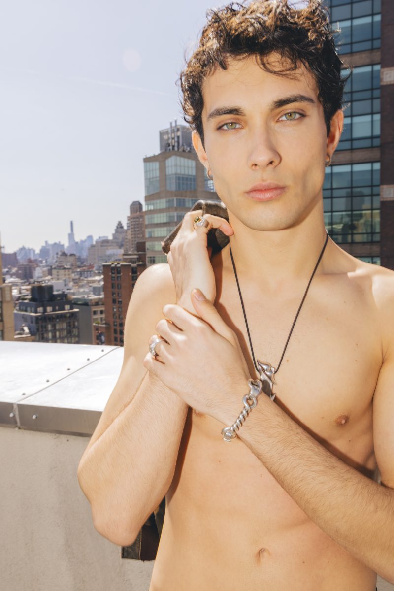 NEW YORK VISUAL DIARY NEW YORK VISUAL DIARY Vanity Teen 虚荣青年 Lifestyle & new faces magazine