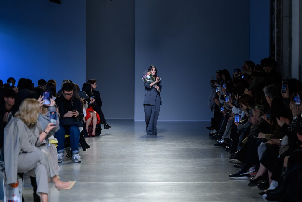 Fusion of K-Fashion and K-Art in Paris at PFW - KOCCA hosts concept Korea FW25 Vanity Teen 虚荣青年 Lifestyle & new faces magazine Fusion of K-Fashion and K-Art in Paris at PFW - KOCCA hosts concept Korea FW25 Fusion of K-Fashion and K-Art in Paris at PFW - KOCCA hosts concept Korea FW25 Vanity Teen 虚荣青年 Lifestyle & new faces magazine