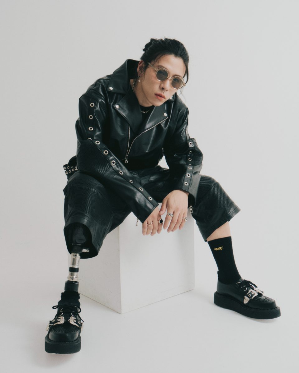 LIBERE in collaboration with GEORGE COX LIBERE in collaboration with GEORGE COX Vanity Teen 虚荣青年 Lifestyle & new faces magazine