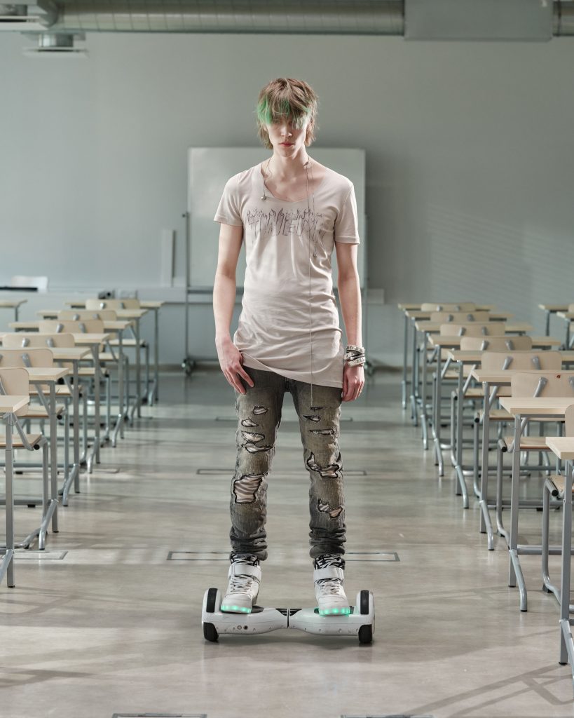 RACER WORLDWIDE “SPRING BREAK” COLLECTION RACER WORLDWIDE “SPRING BREAK” COLLECTION Vanity Teen 虚荣青年 Lifestyle & new faces magazine