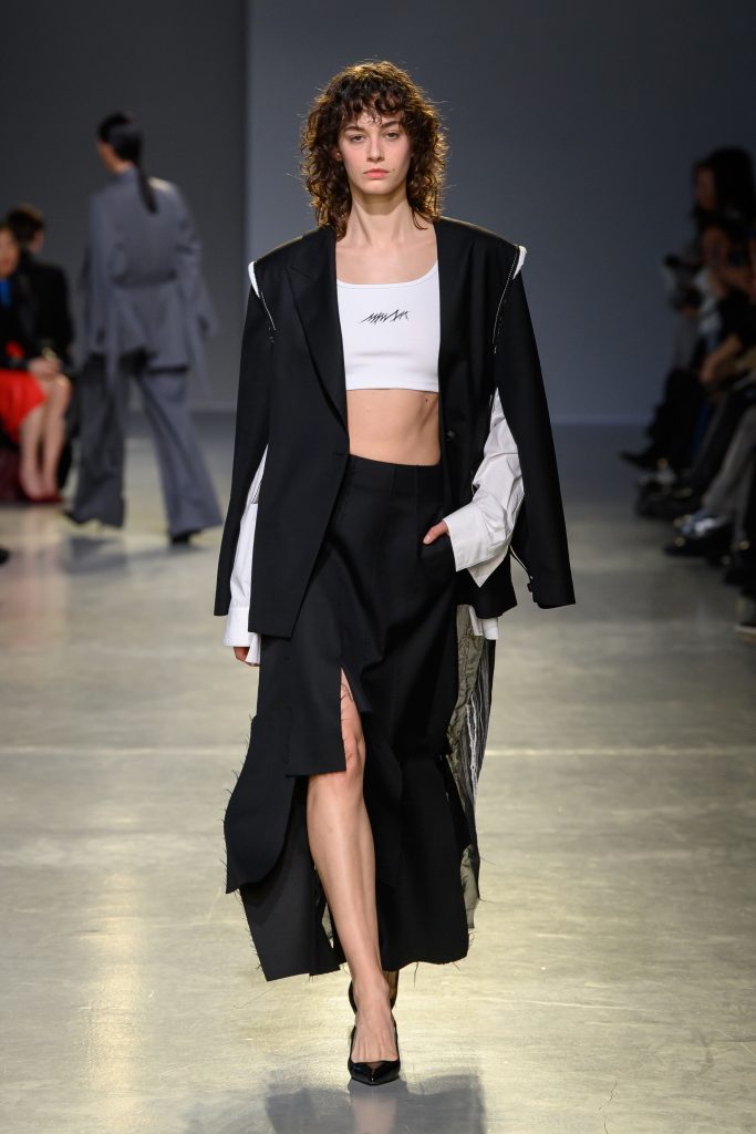 Fusion of K-Fashion and K-Art in Paris at PFW - KOCCA hosts concept Korea FW25 Vanity Teen 虚荣青年 Lifestyle & new faces magazine Fusion of K-Fashion and K-Art in Paris at PFW - KOCCA hosts concept Korea FW25 Fusion of K-Fashion and K-Art in Paris at PFW - KOCCA hosts concept Korea FW25 Vanity Teen 虚荣青年 Lifestyle & new faces magazine