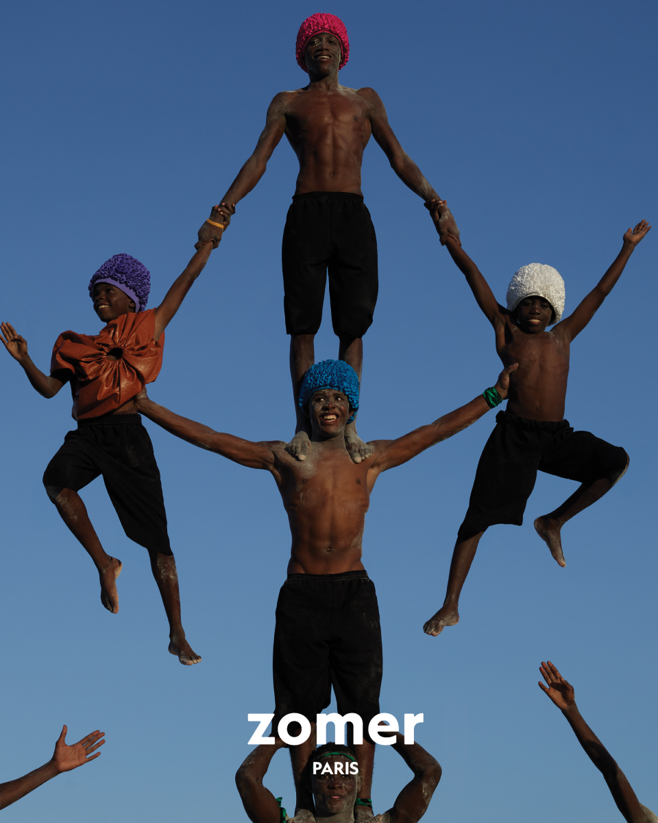 zomer Unveils SS25 Campaign "Children of the Sky" shot by Viviane Sassen zomer Unveils SS25 Campaign "Children of the Sky" shot by Viviane Sassen Vanity Teen 虚荣青年 Lifestyle & new faces magazine