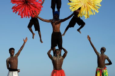 zomer Unveils SS25 Campaign "Children of the Sky" shot by Viviane Sassen zomer Unveils SS25 Campaign "Children of the Sky" shot by Viviane Sassen Vanity Teen 虚荣青年 Lifestyle & new faces magazine