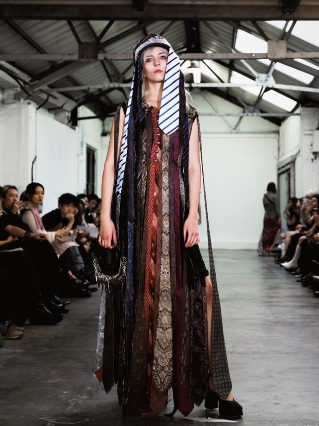 A DARK SECRET Unveils Spring/Summer 2025 Collection “Marriage” A DARK SECRET Unveils Spring/Summer 2025 Collection “Marriage” Vanity Teen 虚荣青年 Lifestyle & new faces magazine