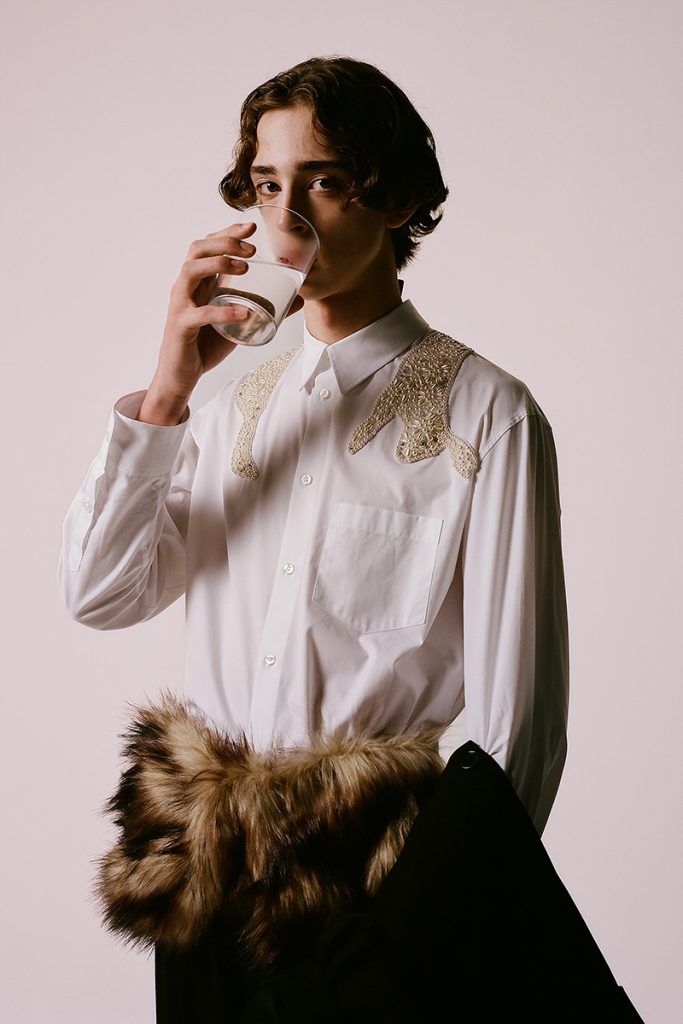 Simone Rocha Blends Whimsy and Romance in Latest Menswear Lookbook Simone Rocha Blends Whimsy and Romance in Latest Menswear Lookbook Vanity Teen 虚荣青年 Lifestyle & new faces magazine