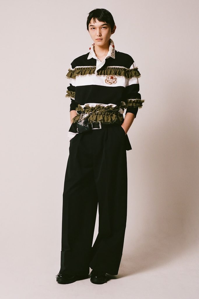 Simone Rocha Blends Whimsy and Romance in Latest Menswear Lookbook Simone Rocha Blends Whimsy and Romance in Latest Menswear Lookbook Vanity Teen 虚荣青年 Lifestyle & new faces magazine