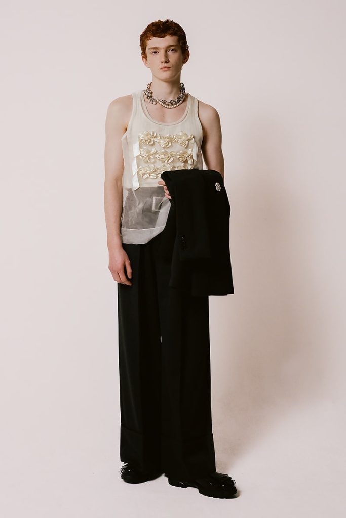 Simone Rocha Blends Whimsy and Romance in Latest Menswear Lookbook Simone Rocha Blends Whimsy and Romance in Latest Menswear Lookbook Vanity Teen 虚荣青年 Lifestyle & new faces magazine