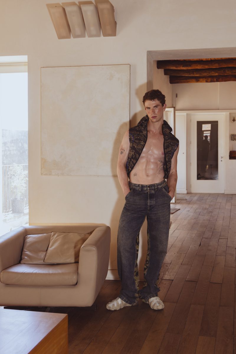 INTERIOR TENSION INTERIOR TENSION Vanity Teen 虚荣青年 Lifestyle & new faces magazine