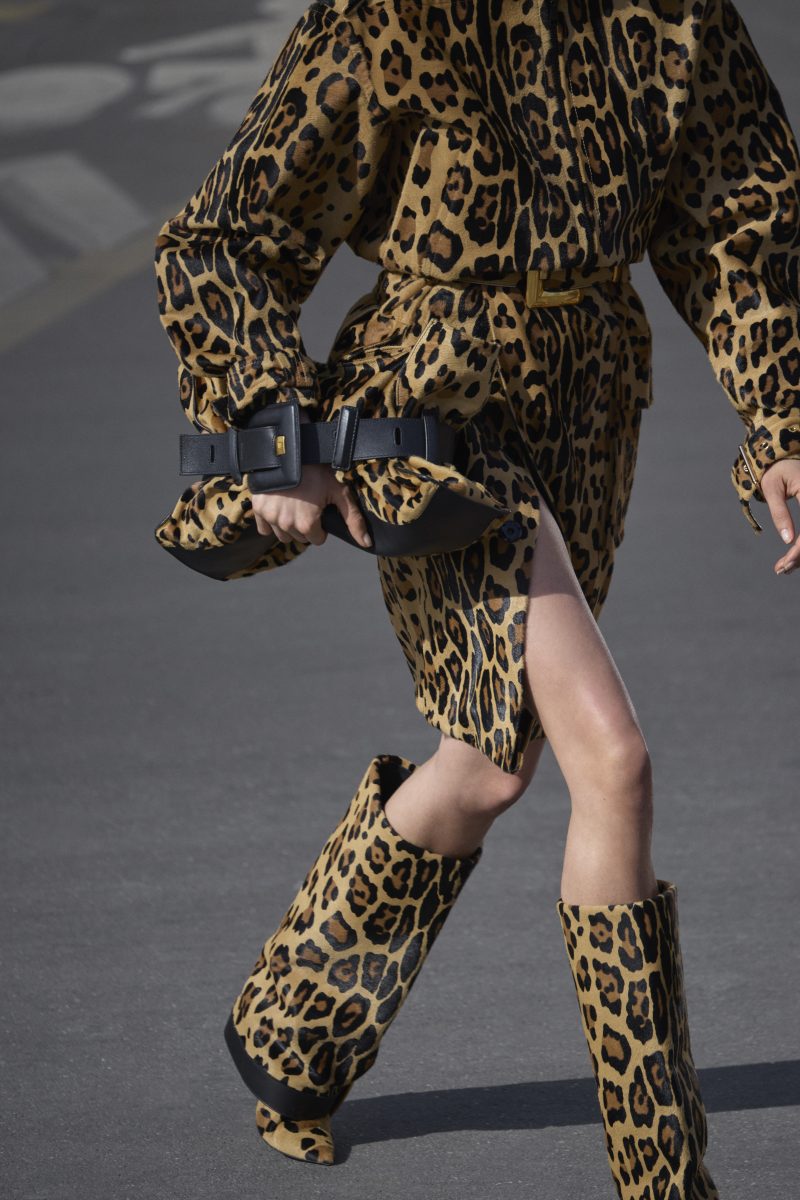 Balmain - Pre-Fall 2025 Campaign Vanity Teen 虚荣青年 Lifestyle & new faces magazine Balmain - Pre-Fall 2025 Campaign Balmain - Pre-Fall 2025 Campaign Vanity Teen 虚荣青年 Lifestyle & new faces magazine