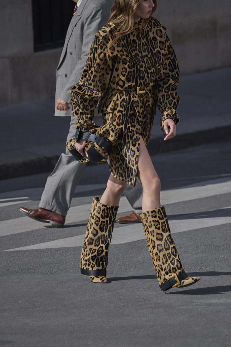 Balmain - Pre-Fall 2025 Campaign Vanity Teen 虚荣青年 Lifestyle & new faces magazine Balmain - Pre-Fall 2025 Campaign Balmain - Pre-Fall 2025 Campaign Vanity Teen 虚荣青年 Lifestyle & new faces magazine