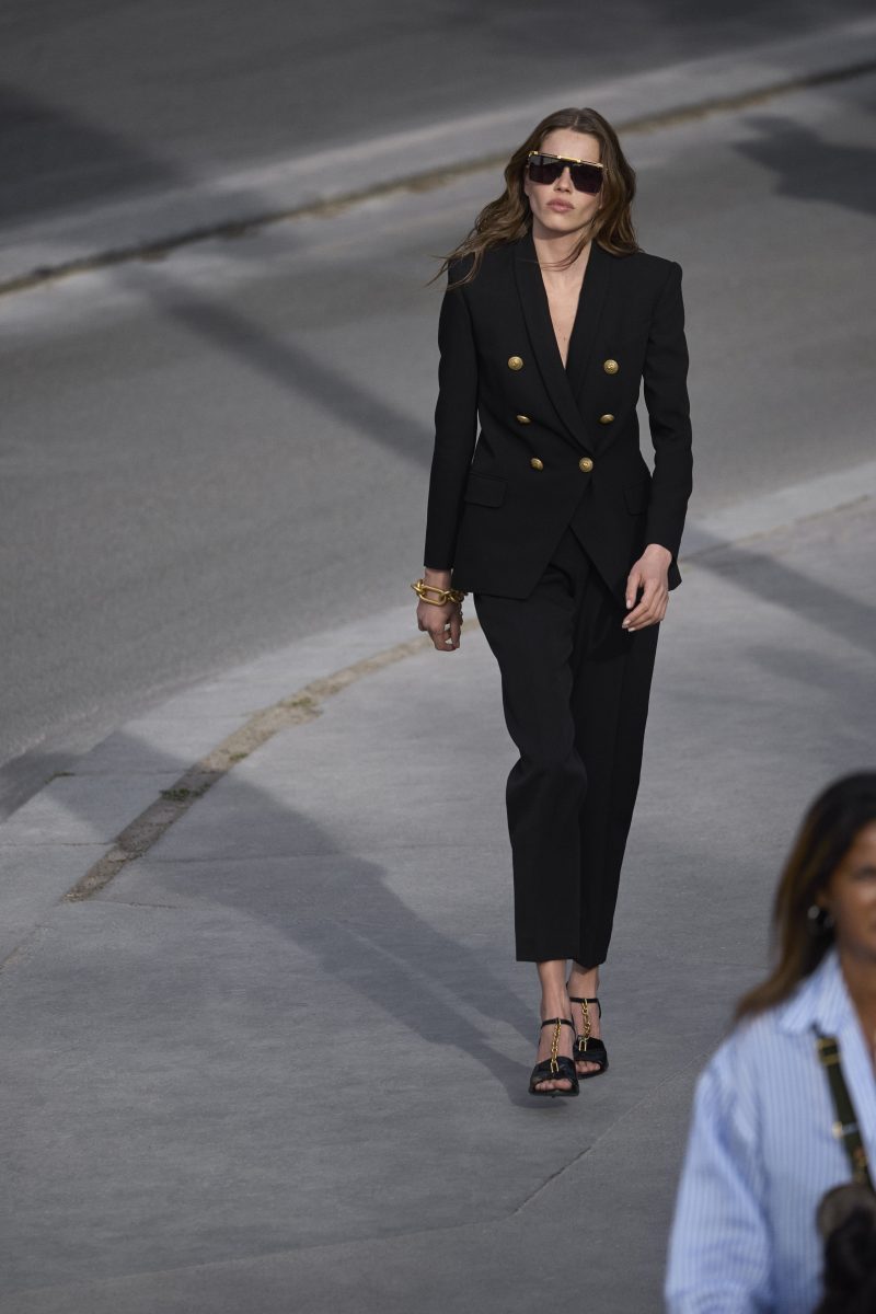 Balmain - Pre-Fall 2025 Campaign Vanity Teen 虚荣青年 Lifestyle & new faces magazine Balmain - Pre-Fall 2025 Campaign Balmain - Pre-Fall 2025 Campaign Vanity Teen 虚荣青年 Lifestyle & new faces magazine