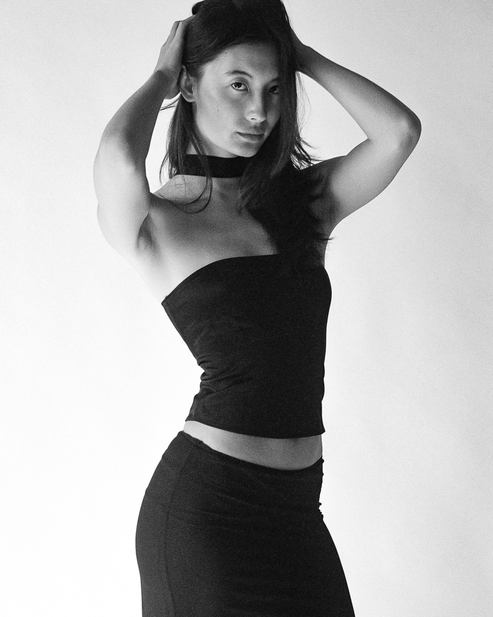 "She Wears Black, Speaks Three Languages, and Always Has a Story to Tell” - Inside Amoy New York’s Quiet Revolution "She Wears Black, Speaks Three Languages, and Always Has a Story to Tell” - Inside Amoy New York’s Quiet Revolution Vanity Teen 虚荣青年 Lifestyle & new faces magazine