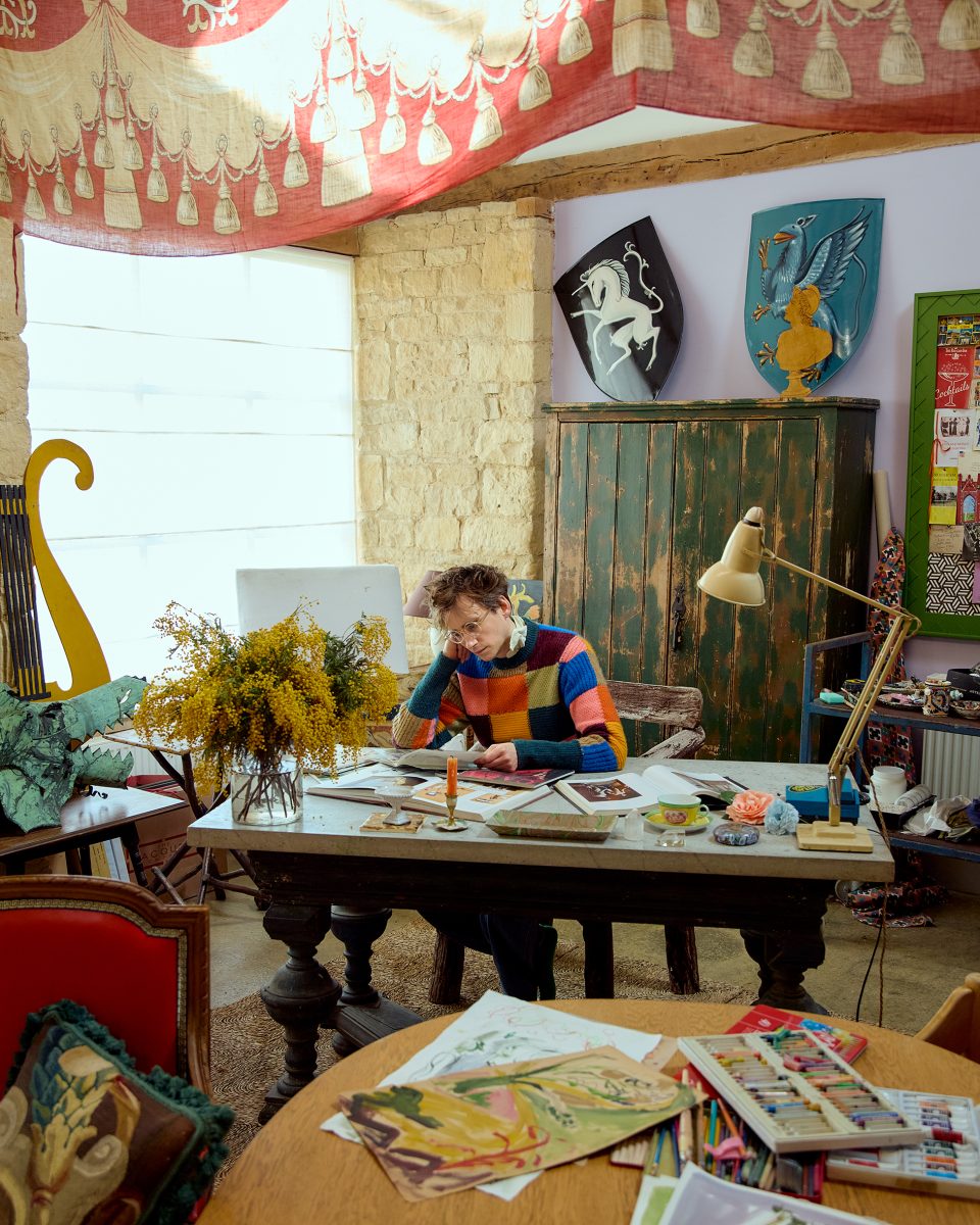 Luke Edward Hall x MSGM - The artist brings his illustrations to SS25 collection Luke Edward Hall x MSGM - The artist brings his illustrations to SS25 collection Vanity Teen 虚荣青年 Lifestyle & new faces magazine