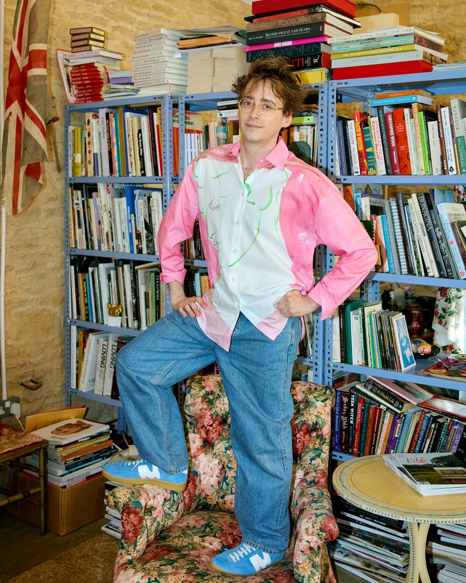 Luke Edward Hall x MSGM - The artist brings his illustrations to SS25 collection Luke Edward Hall x MSGM - The artist brings his illustrations to SS25 collection Vanity Teen 虚荣青年 Lifestyle & new faces magazine