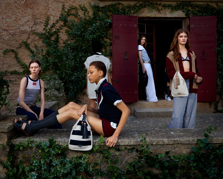 Miu Miu Upcycled by Catherine Martin Miu Miu Upcycled by Catherine Martin Vanity Teen 虚荣青年 Lifestyle & new faces magazine