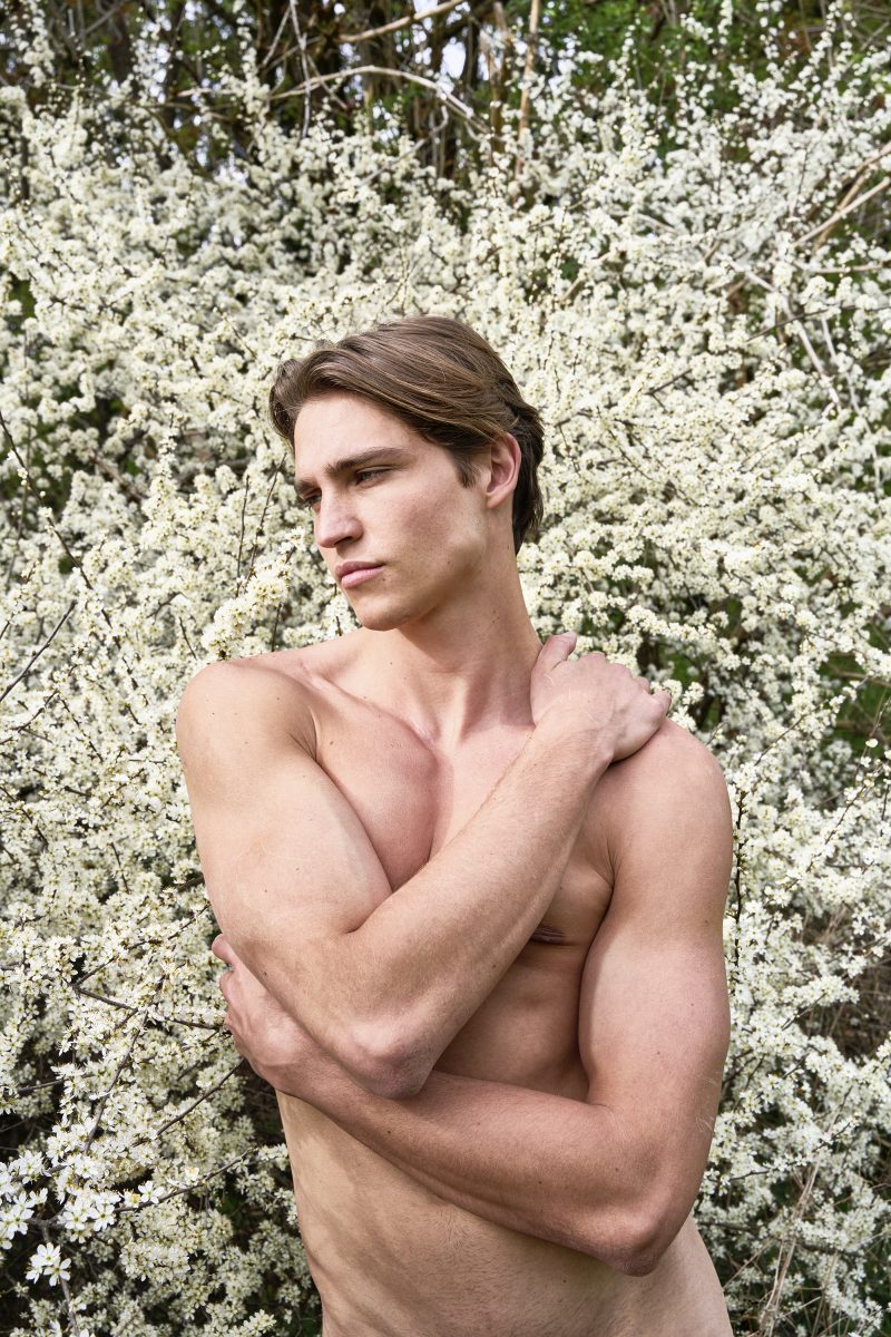 J O N A T H A N J O N A T H A N Vanity Teen 虚荣青年 Lifestyle & new faces magazine