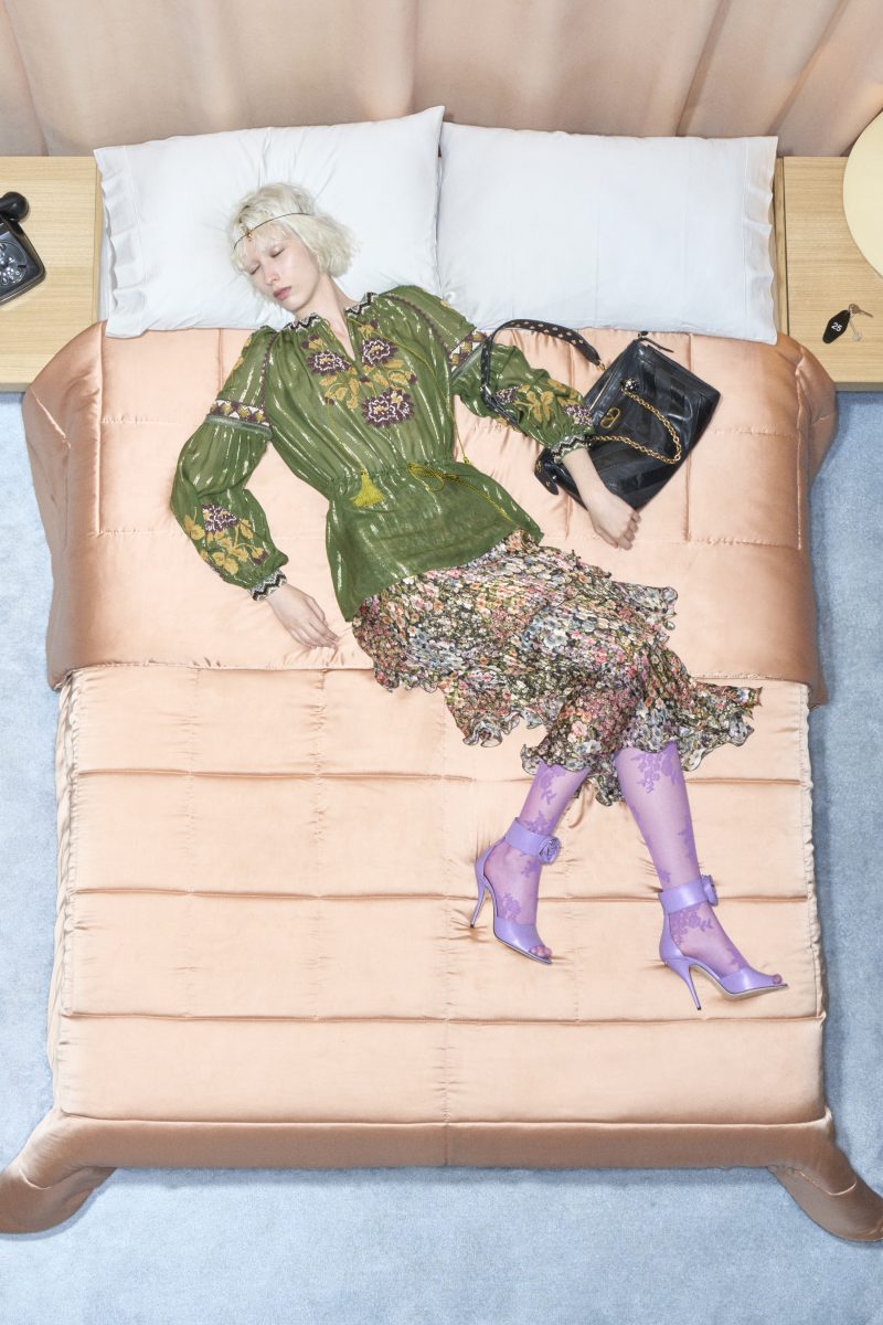 VALENTINO UNVEILS ITS SPRING 2026 COLLECTION VALENTINO UNVEILS ITS SPRING 2026 COLLECTION Vanity Teen 虚荣青年 Lifestyle & new faces magazine