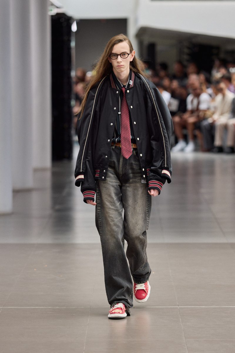 Maison MIHARA YASUHIRO SS26 Collection - ‘Ordinary People’ Maison MIHARA YASUHIRO SS26 Collection - ‘Ordinary People’ Vanity Teen 虚荣青年 Lifestyle & new faces magazine