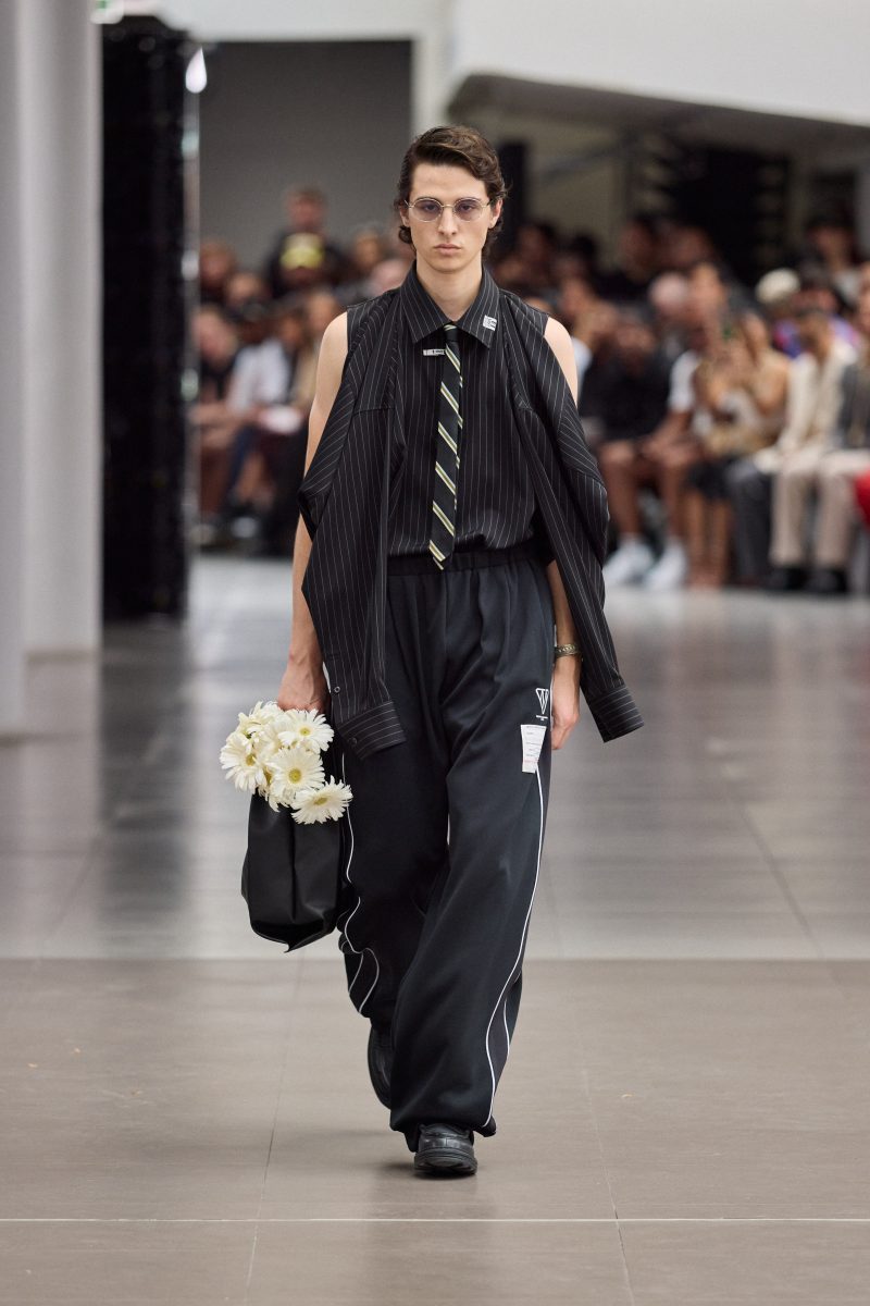 Maison MIHARA YASUHIRO SS26 Collection - ‘Ordinary People’ Maison MIHARA YASUHIRO SS26 Collection - ‘Ordinary People’ Vanity Teen 虚荣青年 Lifestyle & new faces magazine