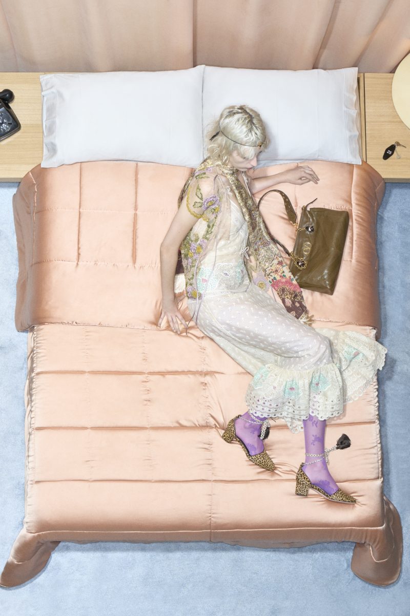 VALENTINO UNVEILS ITS SPRING 2026 COLLECTION VALENTINO UNVEILS ITS SPRING 2026 COLLECTION Vanity Teen 虚荣青年 Lifestyle & new faces magazine