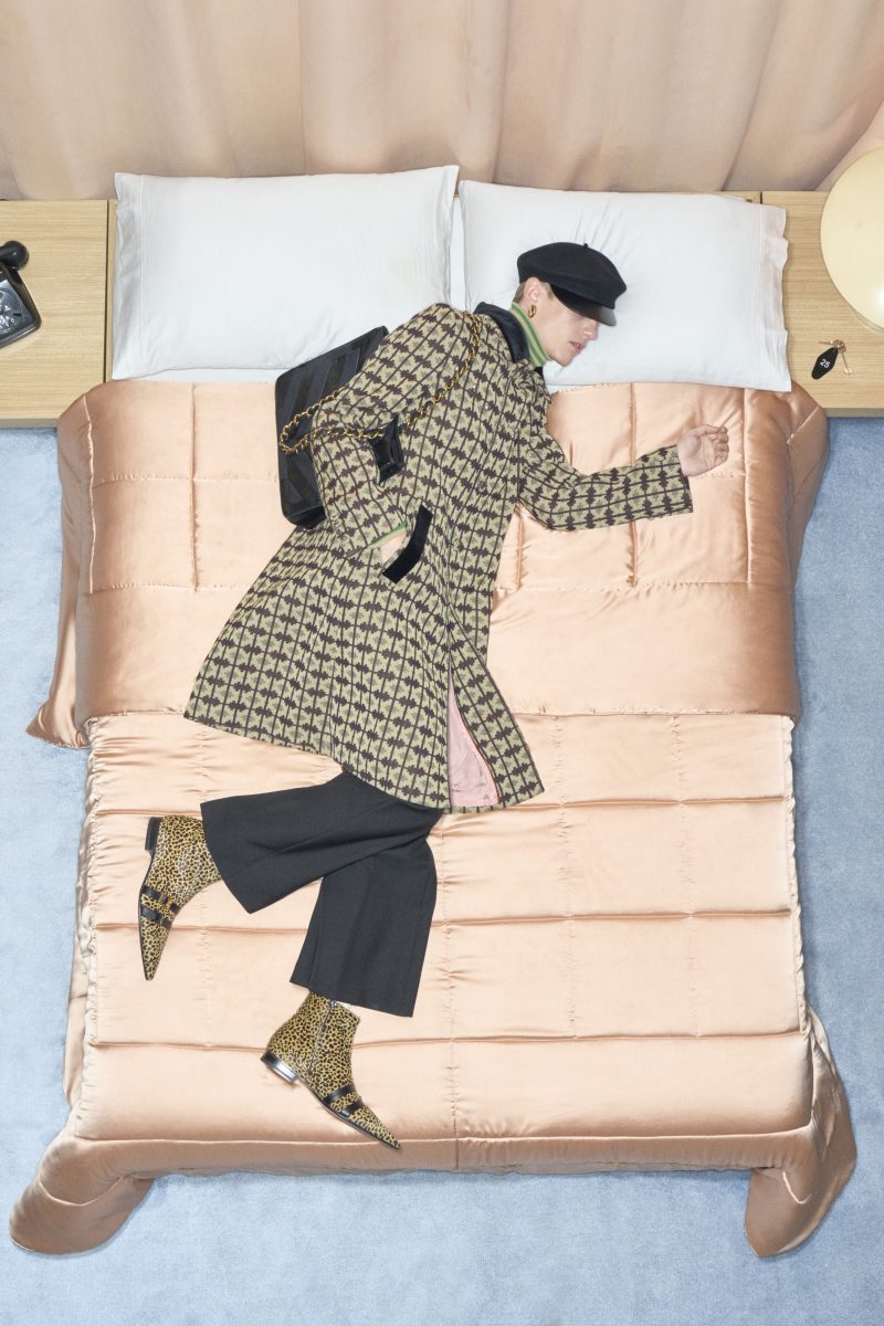 VALENTINO UNVEILS ITS SPRING 2026 COLLECTION VALENTINO UNVEILS ITS SPRING 2026 COLLECTION Vanity Teen 虚荣青年 Lifestyle & new faces magazine