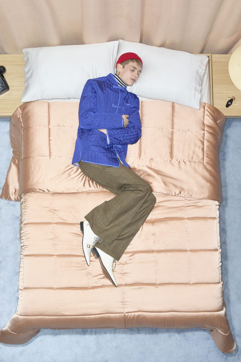 VALENTINO UNVEILS ITS SPRING 2026 COLLECTION VALENTINO UNVEILS ITS SPRING 2026 COLLECTION Vanity Teen 虚荣青年 Lifestyle & new faces magazine