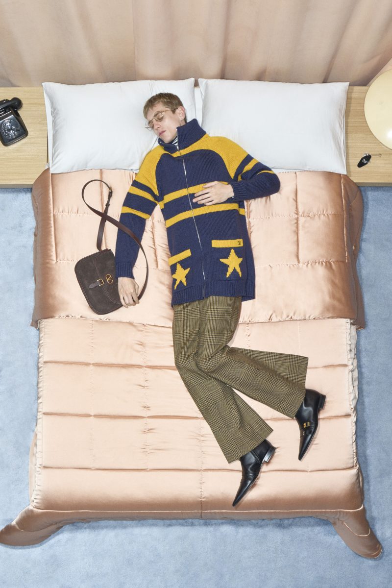 VALENTINO UNVEILS ITS SPRING 2026 COLLECTION VALENTINO UNVEILS ITS SPRING 2026 COLLECTION Vanity Teen 虚荣青年 Lifestyle & new faces magazine