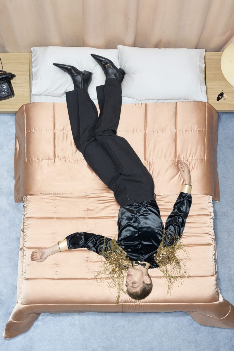 VALENTINO UNVEILS ITS SPRING 2026 COLLECTION VALENTINO UNVEILS ITS SPRING 2026 COLLECTION Vanity Teen 虚荣青年 Lifestyle & new faces magazine