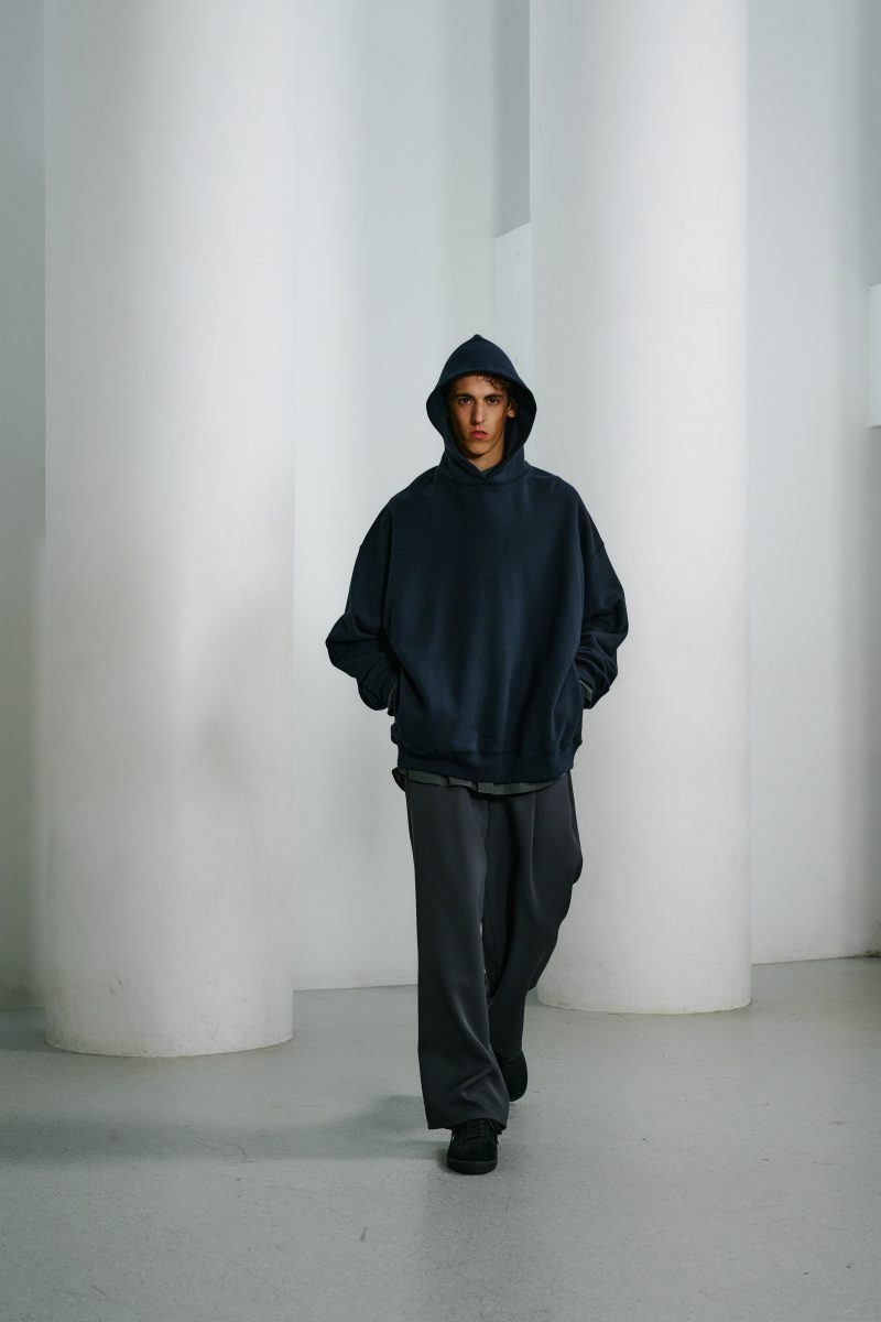 Letting the Fabric Speak - A conversation with Takayuki Minami of Graphpaper Vanity Teen 虚荣青年 Lifestyle & new faces magazine Letting the Fabric Speak - A conversation with Takayuki Minami of Graphpaper Letting the Fabric Speak - A conversation with Takayuki Minami of Graphpaper Vanity Teen 虚荣青年 Lifestyle & new faces magazine