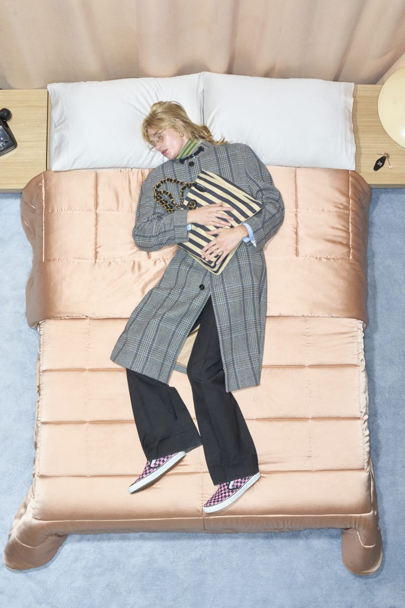 VALENTINO UNVEILS ITS SPRING 2026 COLLECTION VALENTINO UNVEILS ITS SPRING 2026 COLLECTION Vanity Teen 虚荣青年 Lifestyle & new faces magazine