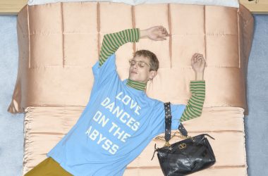 VALENTINO UNVEILS ITS SPRING 2026 COLLECTION VALENTINO UNVEILS ITS SPRING 2026 COLLECTION Vanity Teen 虚荣青年 Lifestyle & new faces magazine